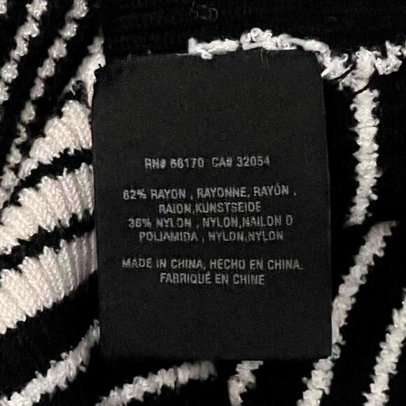 Moth Anthropologie striped black & white knit long sleeve sweater – size M - Picture 4 of 8